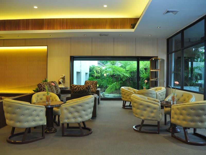 Lux Tychi Hotel Malang Exterior photo